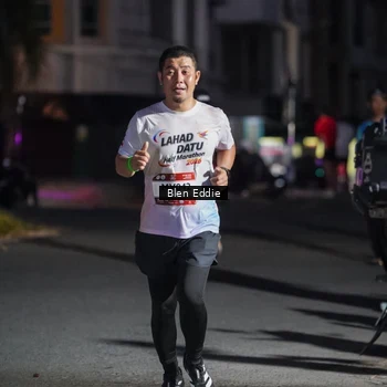 Runner Photo 7810510