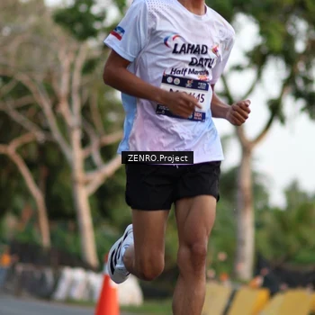 Runner Photo 7810674