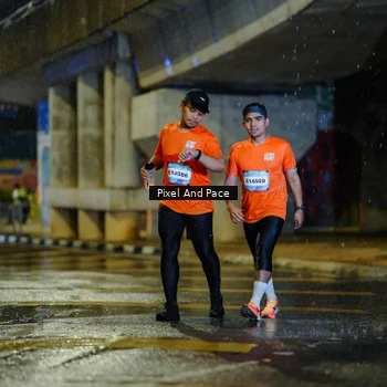 Runner Photo 7810681
