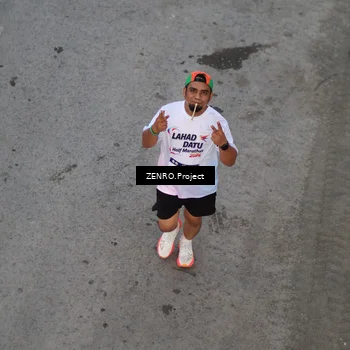 Runner Photo 7810708