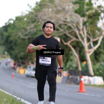 Runner Photo 7810709