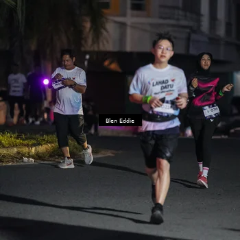 Runner Photo 7810724