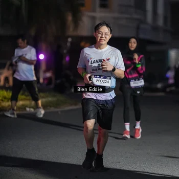 Runner Photo 7810750