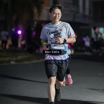 Runner Photo 7810752