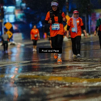 Runner Photo 7810800