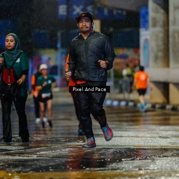 Runner Photo 7810834