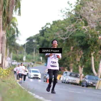 Runner Photo 7810853