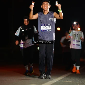 Runner Photo 7810887
