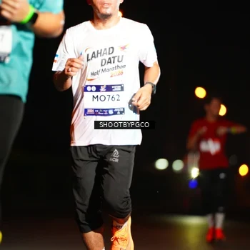 Runner Photo 7810904