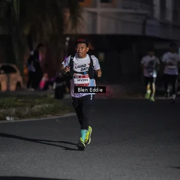 Runner Photo 7810949