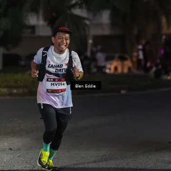 Runner Photo 7810990