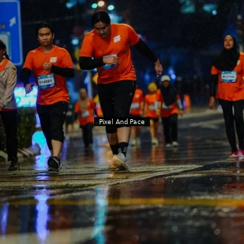 Runner Photo 7811000
