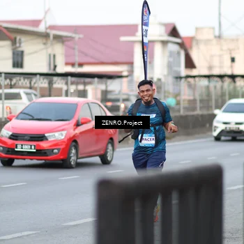 Runner Photo 7811020