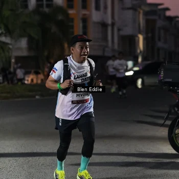 Runner Photo 7811038