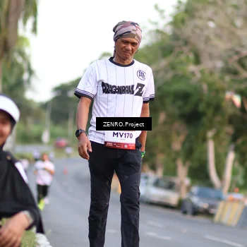 Runner Photo 7811045