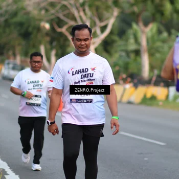 Runner Photo 7811053