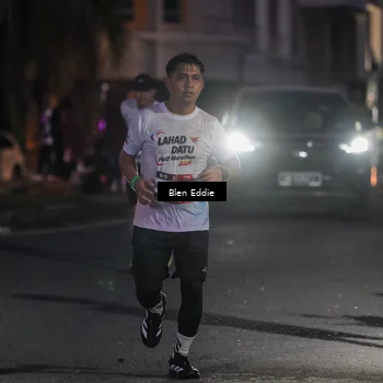 Runner Photo 7811059
