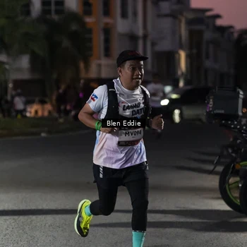 Runner Photo 7811069