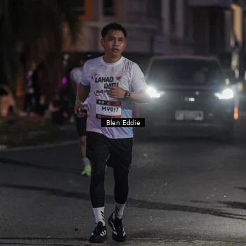 Runner Photo 7811072