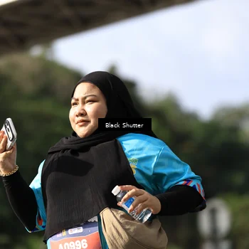 Runner Photo 7811100