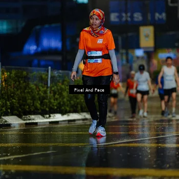 Runner Photo 7811101