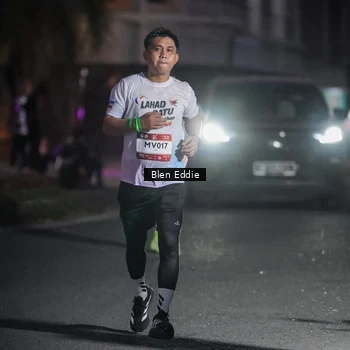 Runner Photo 7811114