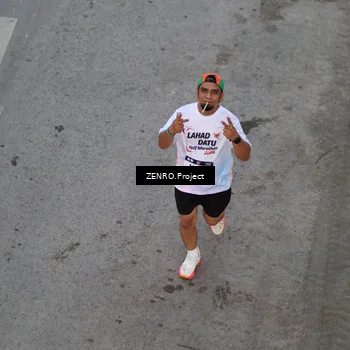 Runner Photo 7811116