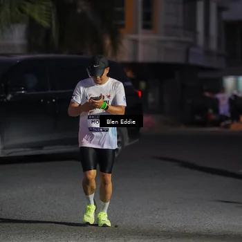 Runner Photo 7811119