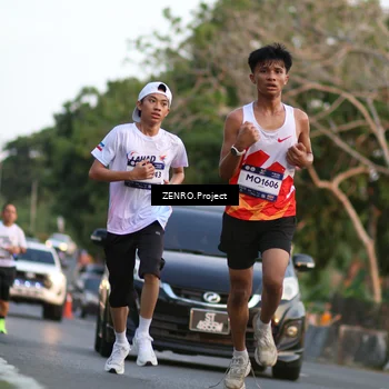 Runner Photo 7811154