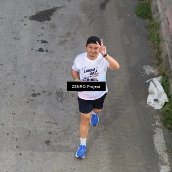 Runner Photo 7811178