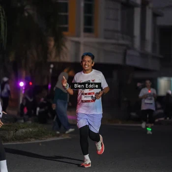 Runner Photo 7811186
