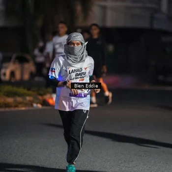 Runner Photo 7811216