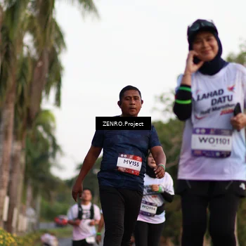 Runner Photo 7811274