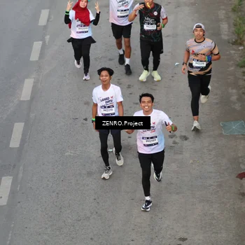 Runner Photo 7811333