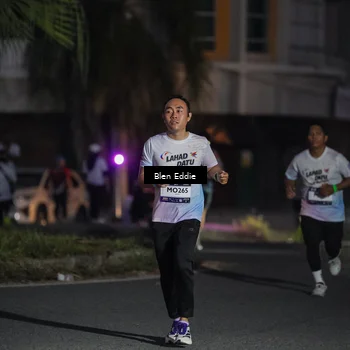 Runner Photo 7811360