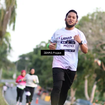 Runner Photo 7811362