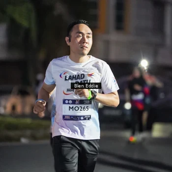 Runner Photo 7811373
