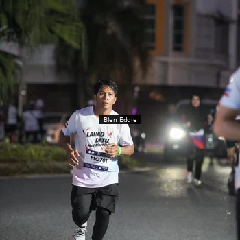 Runner Photo 7811376