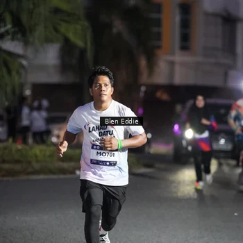Runner Photo 7811381