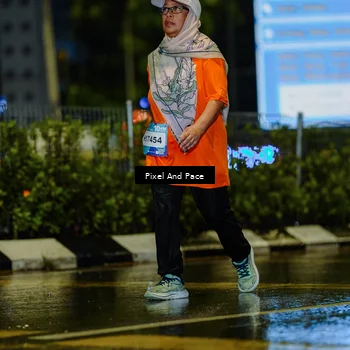 Runner Photo 7811391