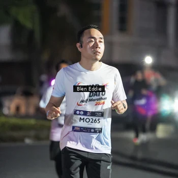 Runner Photo 7811403