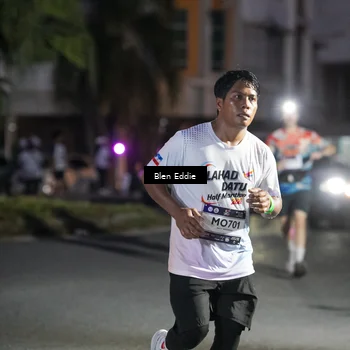 Runner Photo 7811537