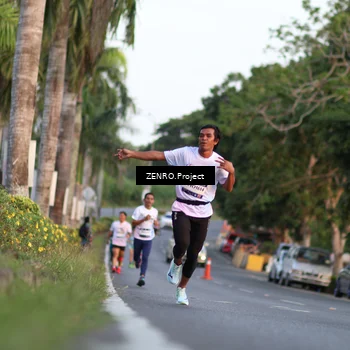 Runner Photo 7811570