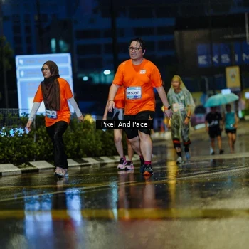 Runner Photo 7811575