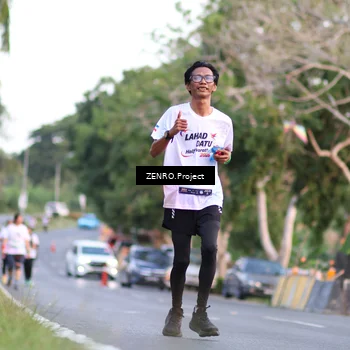 Runner Photo 7811587