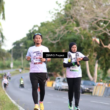 Runner Photo 7811661