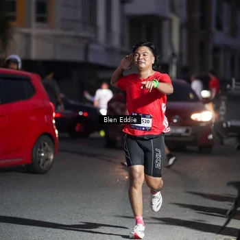 Runner Photo 7811669