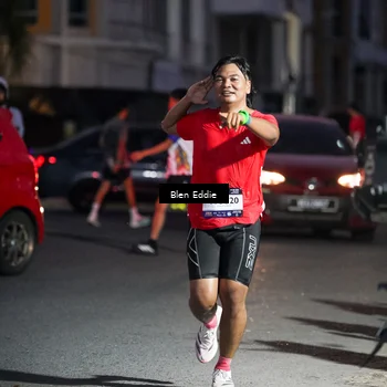 Runner Photo 7811676