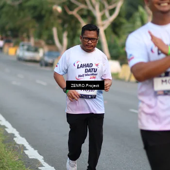 Runner Photo 7811702