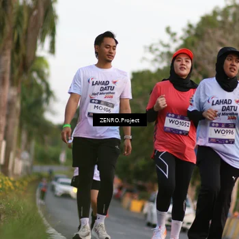 Runner Photo 7811710